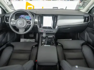 Volvo S90 T8 Recharge AWD Geartronic „Plus Bright”