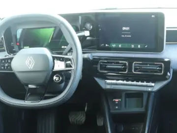 RENAULT 4 BEV 52kWh 150CP techno