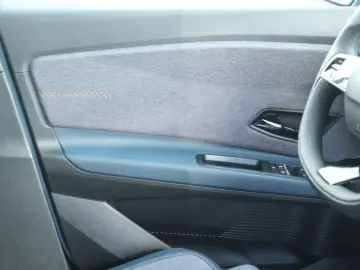 RENAULT 4 BEV 52kWh 150CP techno