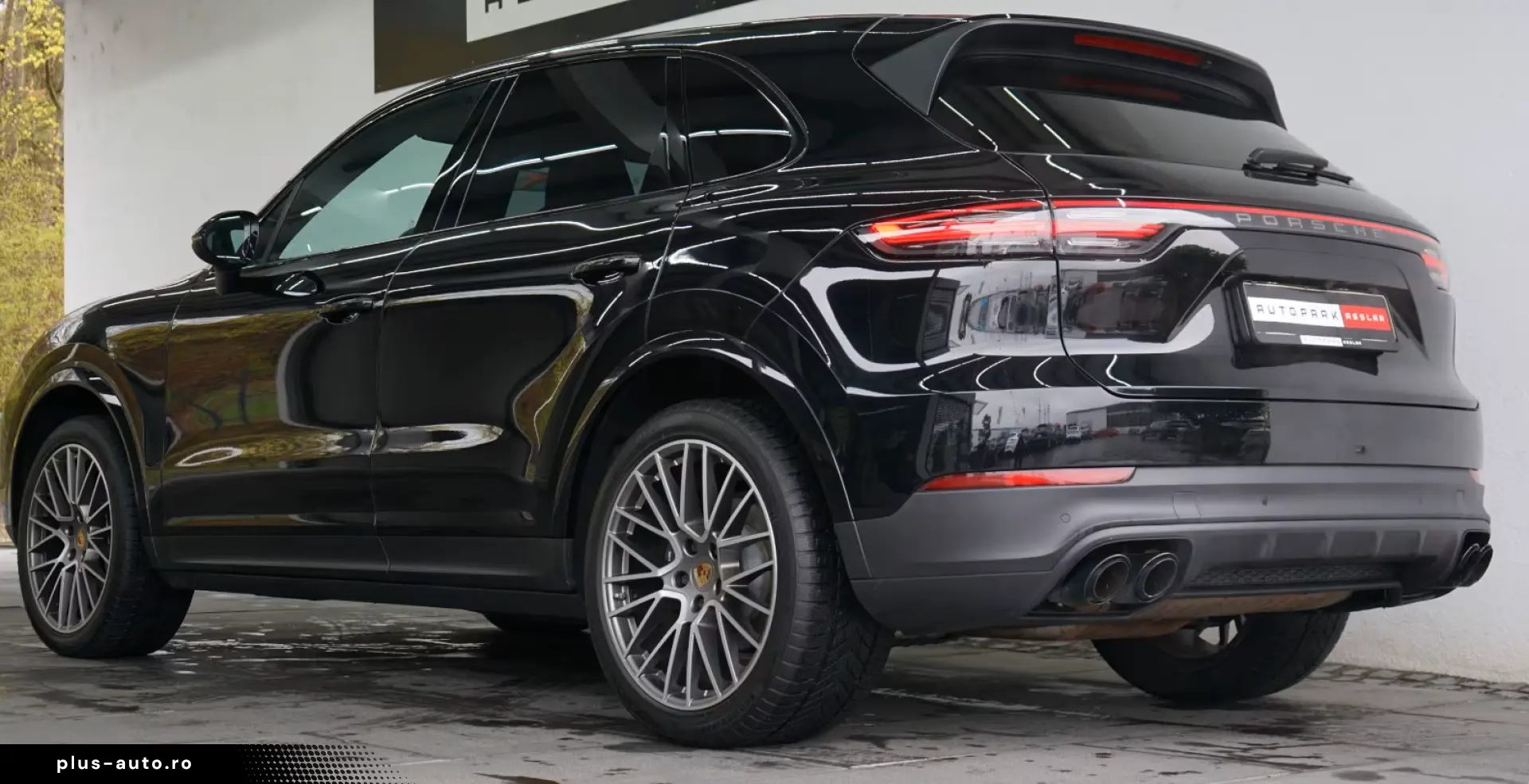 Porsche Cayenne Platinum Edition Pano Bose Keyless