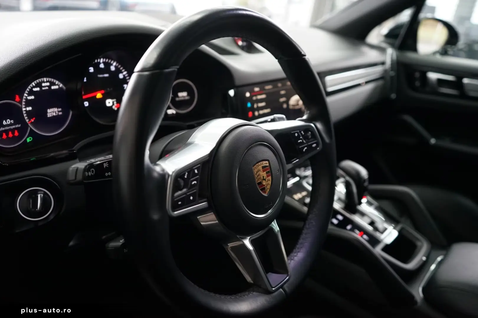 Porsche Cayenne Platinum Edition Pano Bose Keyless