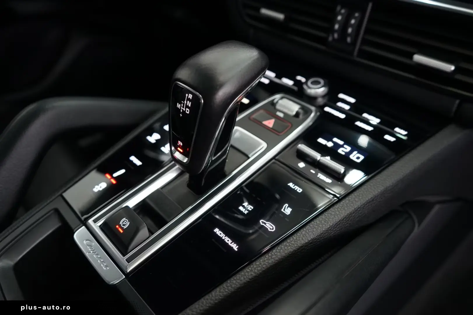 Porsche Cayenne Platinum Edition Pano Bose Keyless