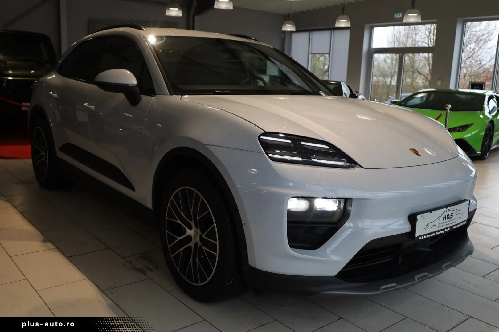 PORSCHE Macan Electric PASM BOSE