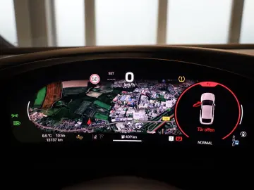 PORSCHE Macan Electric PASM BOSE