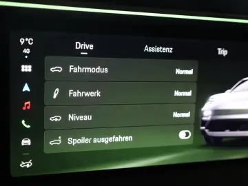 PORSCHE Macan Electric PASM BOSE