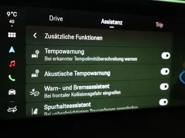 PORSCHE Macan Electric PASM BOSE