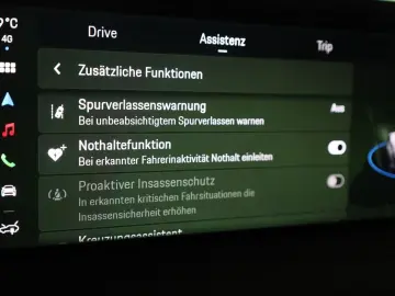 PORSCHE Macan Electric PASM BOSE