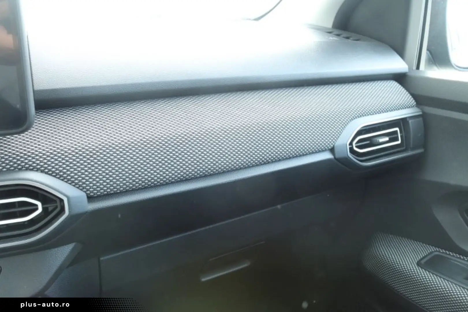 DACIA LOGAN 1.0 TCe 90CP Journey MT6