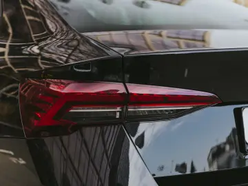 Skoda Octavia – 2.0 TDI  DSG  2025  Full LED  ACC