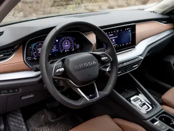 Skoda Octavia – 2.0 TDI  DSG  2025  Full LED  ACC