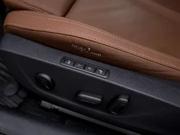 Skoda Octavia – 2.0 TDI  DSG  2025  Full LED  ACC