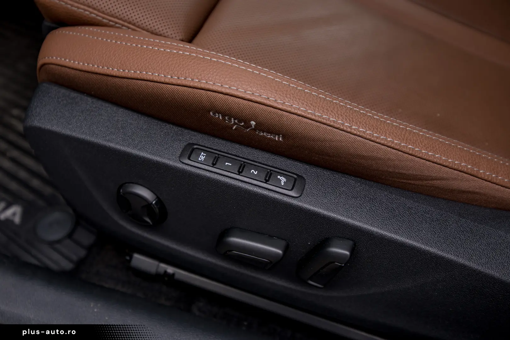 Skoda Octavia – 2.0 TDI  DSG  2025  Full LED  ACC