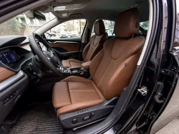 Skoda Octavia – 2.0 TDI  DSG  2025  Full LED  ACC