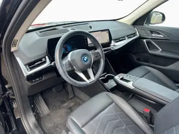 BMW iX1 xDrive 30 xLine