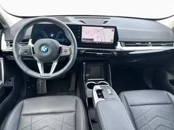 BMW iX1 xDrive 30 xLine