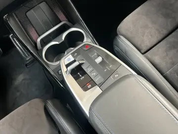 BMW iX2 eDrive20 M Sport