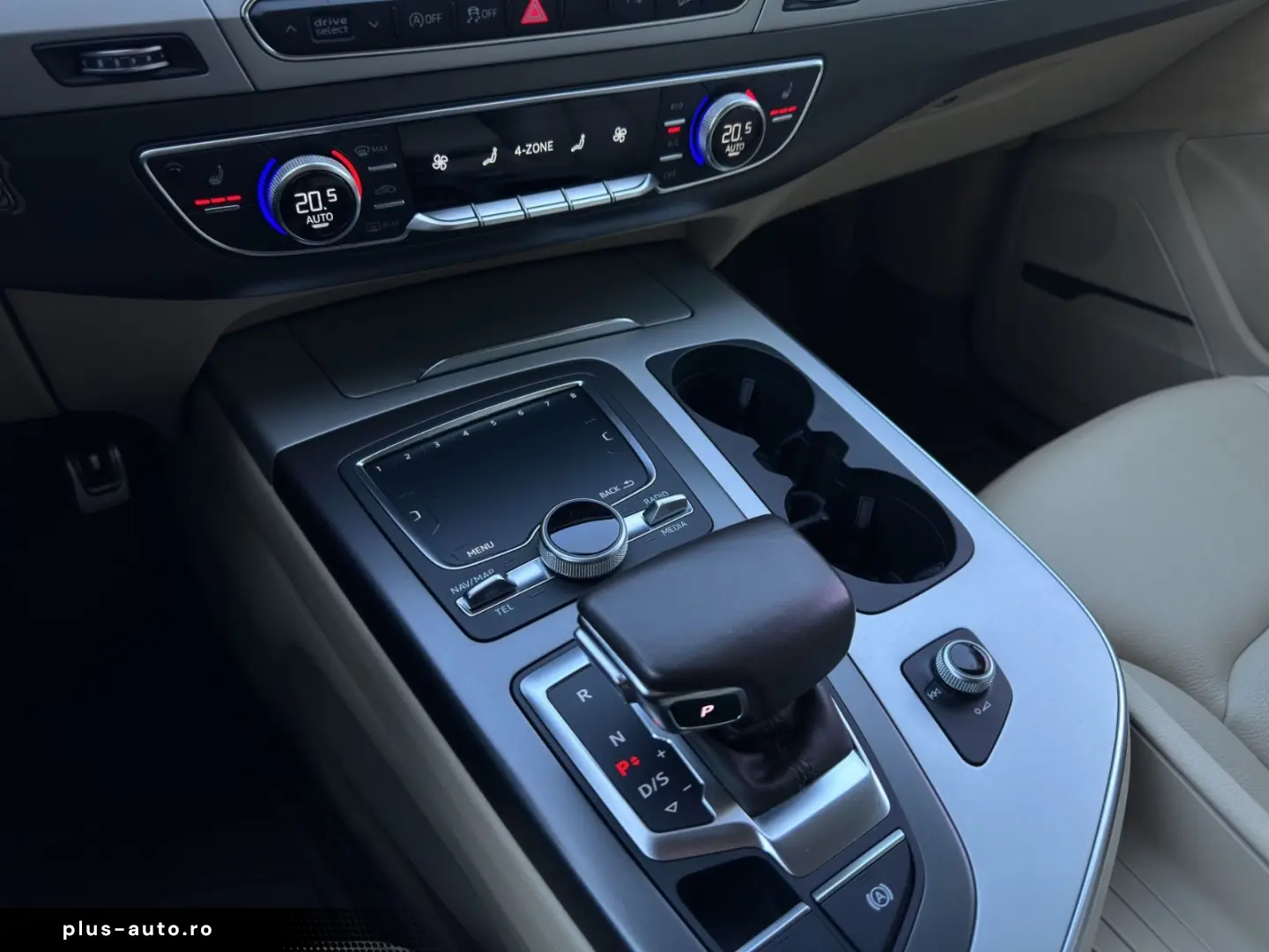 AUDI Q7 3.0 TDI quattro 7SITZS ACC BOSE KAM SOFT