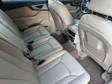 AUDI Q7 3.0 TDI quattro 7SITZS ACC BOSE KAM SOFT