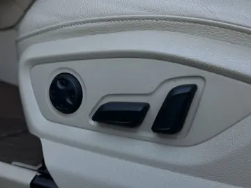 AUDI Q7 3.0 TDI quattro 7SITZS ACC BOSE KAM SOFT