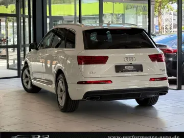 AUDI Q7 50 TDI  S-LINE MATRIX ACC 360 KAMERA 7-SITZER
