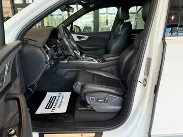 AUDI Q7 50 TDI  S-LINE MATRIX ACC 360 KAMERA 7-SITZER