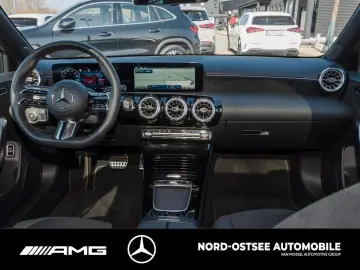 MERCEDES-BENZ A 200 LIMOUSINE AMG LINE PANORAMA NIGHT KEY