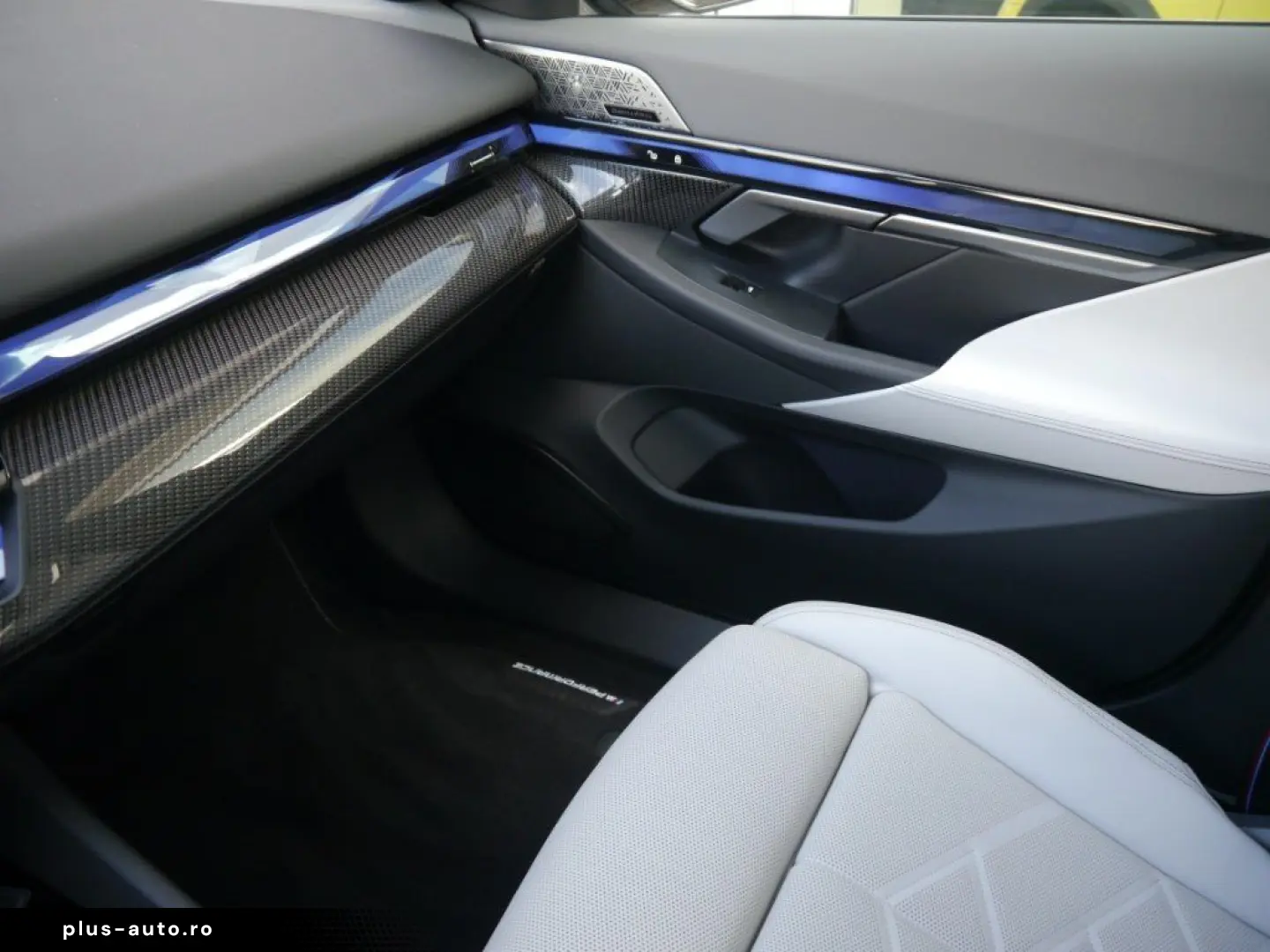 BMW 550e xDrive Lim. M Sport Pro A.  PERFORMANCE B&W