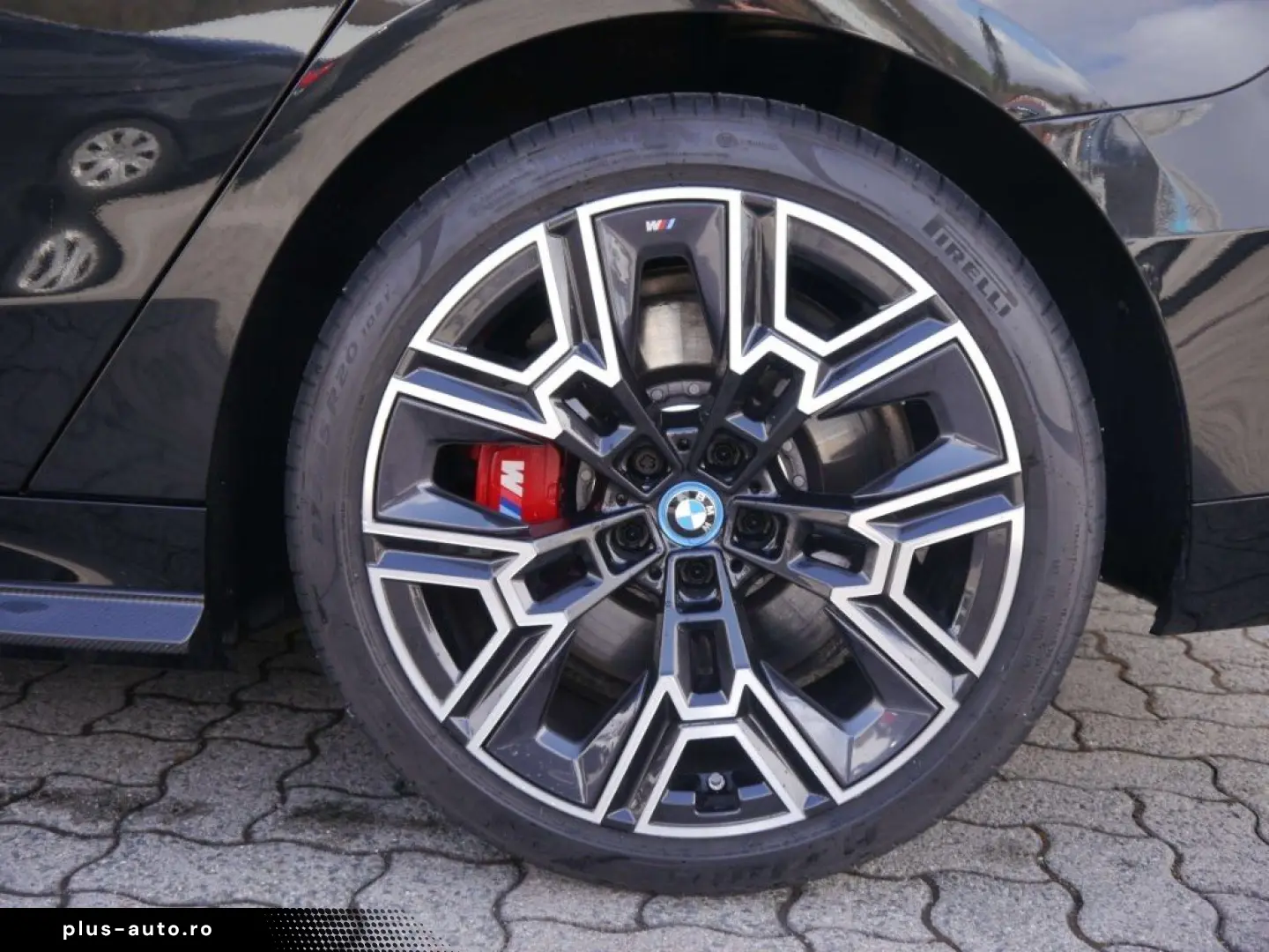 BMW 550e xDrive Lim. M Sport Pro A.  PERFORMANCE B&W