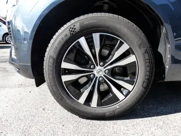 VOLVO XC60 Momentum Pro 2WD AHK Digitales Cockpit Soun