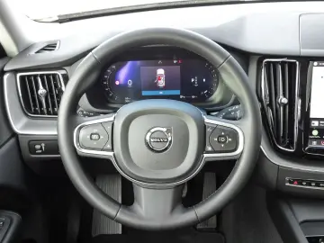 VOLVO XC60 Momentum Pro 2WD AHK Digitales Cockpit Soun