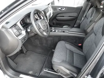 VOLVO XC60 Momentum Pro 2WD AHK Digitales Cockpit Soun