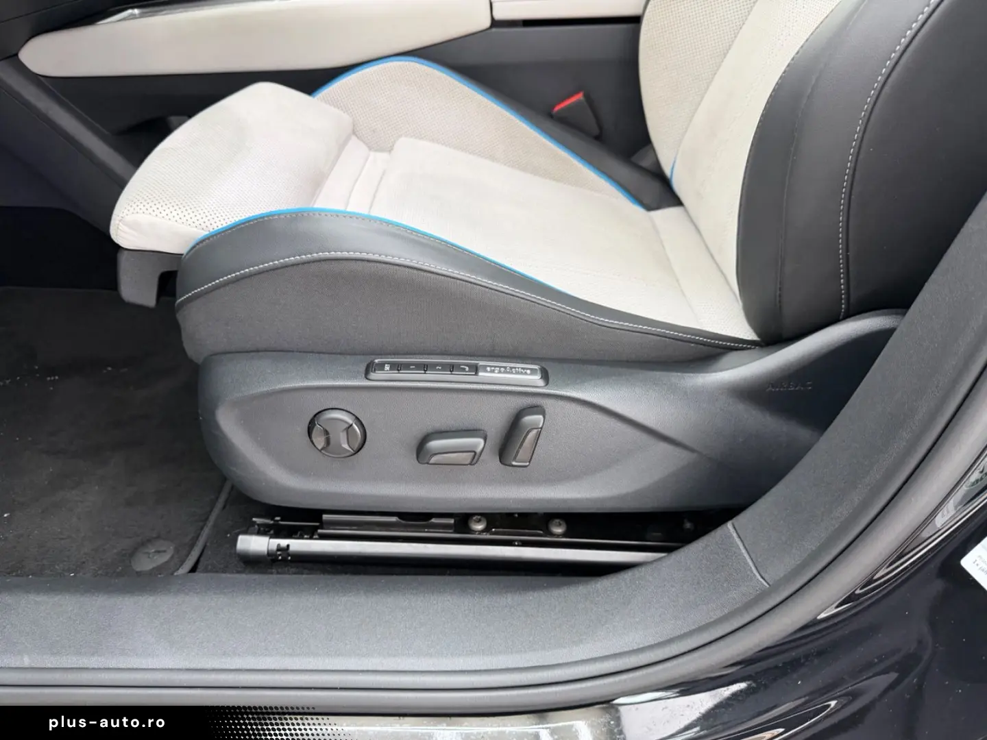 VW ID.7 Pro MATRIX LED ACC PANO DCC 3ZONEN HEAD UP