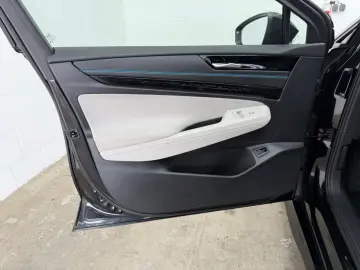 VW ID.7 Pro MATRIX LED ACC PANO DCC 3ZONEN HEAD UP