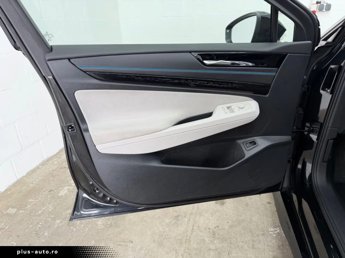 VW ID.7 Pro MATRIX LED ACC PANO DCC 3ZONEN HEAD UP