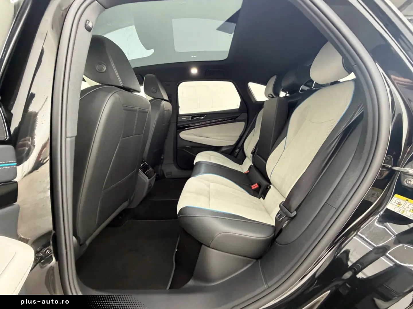 VW ID.7 Pro MATRIX LED ACC PANO DCC 3ZONEN HEAD UP