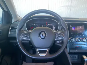 RENAULT MEGANE 1.3 TCe 140CP techno EDC