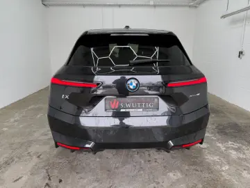 BMW iX 40 xDrive Sport LASER SOFT CLOSE SUITE ACC