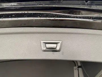 BMW iX 40 xDrive Sport LASER SOFT CLOSE SUITE ACC