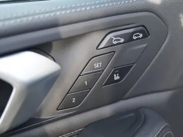 BMW X6 xDrive 40 i M Sport Laser Nightv Standh Pano