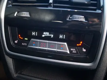 BMW X6 xDrive 40 i M Sport Laser Nightv Standh Pano