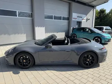 PORSCHE 992 Cabriolet  EXCLUSIVE MANUFAKTUR  FACELIFT