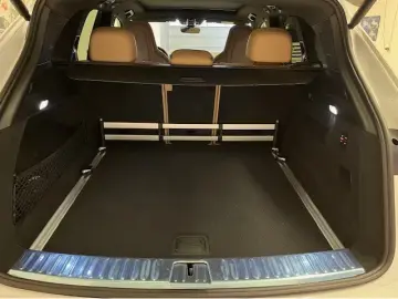 Porsche Cayenne Platinum Edition Pano