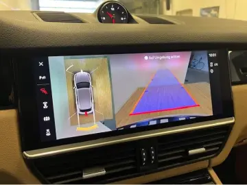 Porsche Cayenne Platinum Edition Pano