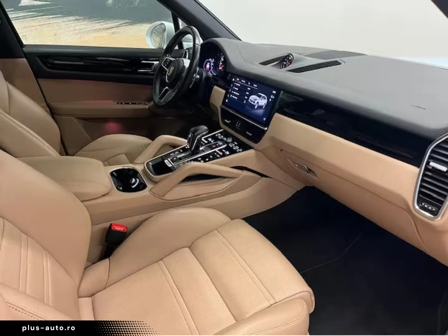 Porsche Cayenne Platinum Edition Pano