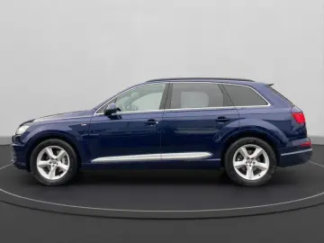 AUDI Q7 50 TDI quattro Tiptronic S line LED Luftfeder