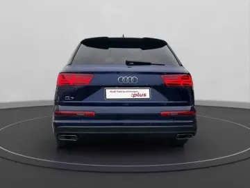 AUDI Q7 50 TDI quattro Tiptronic S line LED Luftfeder