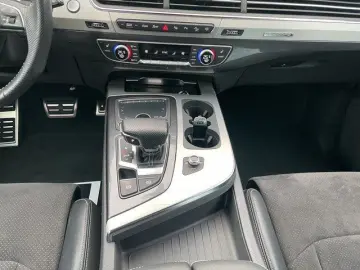 AUDI Q7 50 TDI quattro Tiptronic S line LED Luftfeder