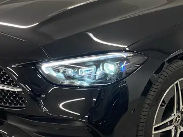 MERCEDES-BENZ C 300 e AMG Digital Light Distronic So…