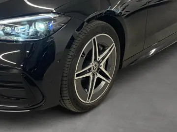 MERCEDES-BENZ C 300 e AMG Digital Light Distronic So…