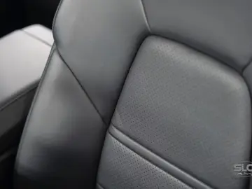 Porsche Cayenne E-Hybrid Platinum Edition 21